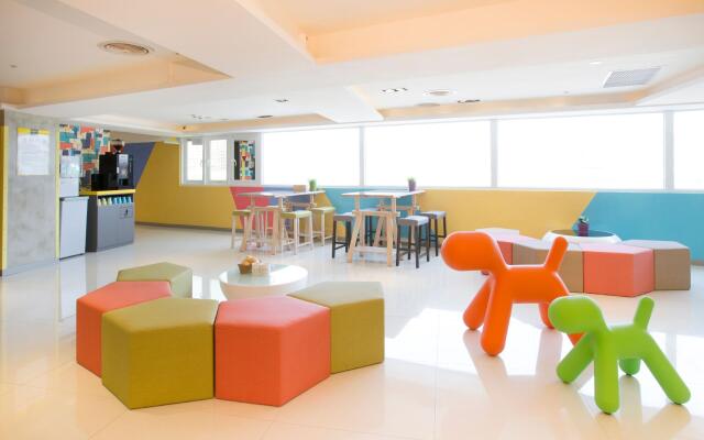 Click Hotel - Taipei Main Station Branch