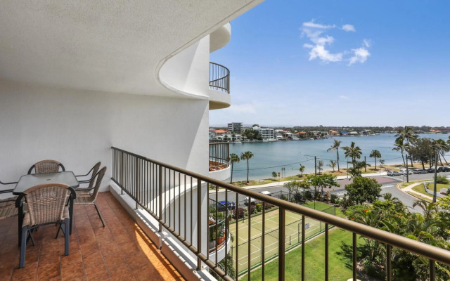 Spectrum Apartments