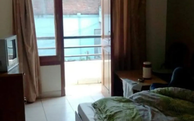 Goroomgo Lalit Homestay Almora