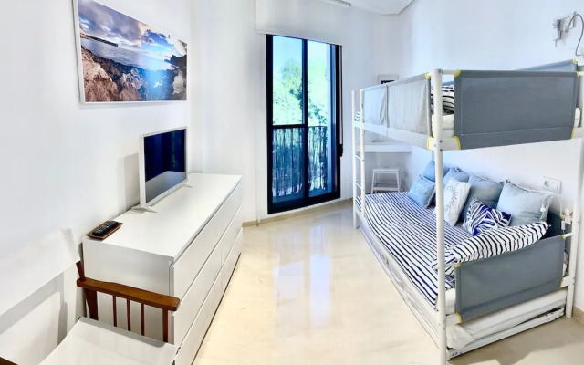 Luxury Apartment Overlooking Javea Bay and Mountains