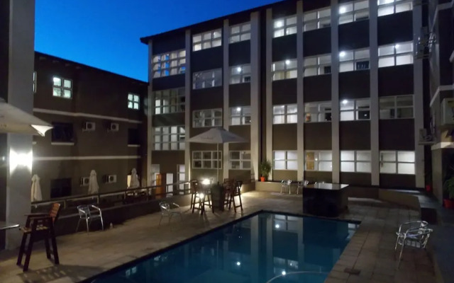 Sierra Square Hotel