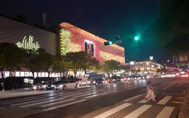 ConyHouse Apgujeong-rodeo