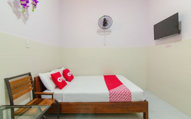 Viet Anh Motel by OYO Rooms
