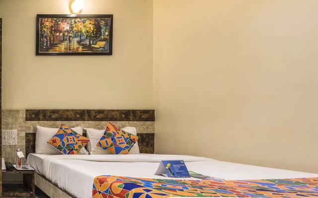 Hotel Embassy Grand