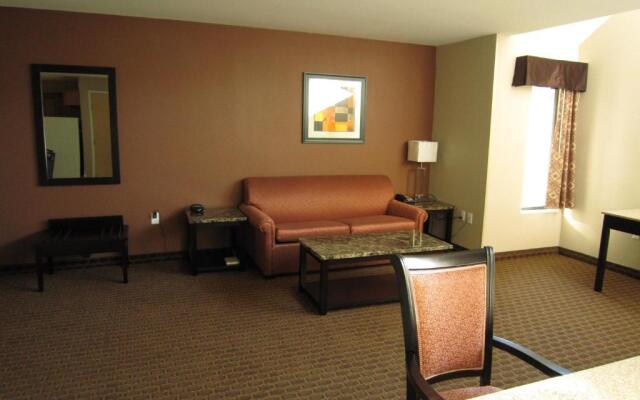 Red Carpet Inn And Suites Monmouth Jtc