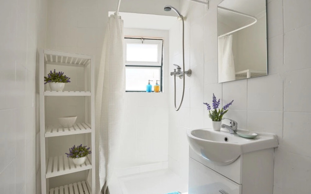 Alfama Light-Filled Apartment, By TimeCooler