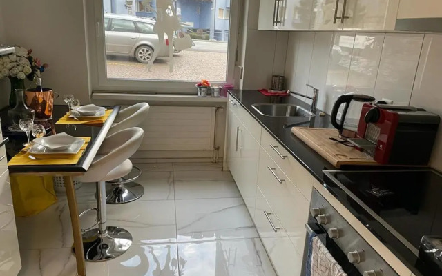 Royal Apartment EIBL 02