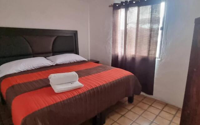 Lovely 2-bedroom condo with POOL