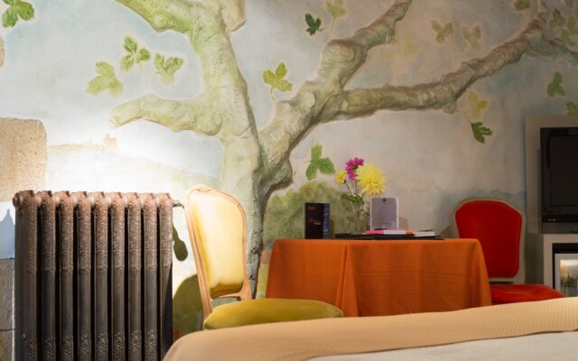 Hostellerie Le Castellas