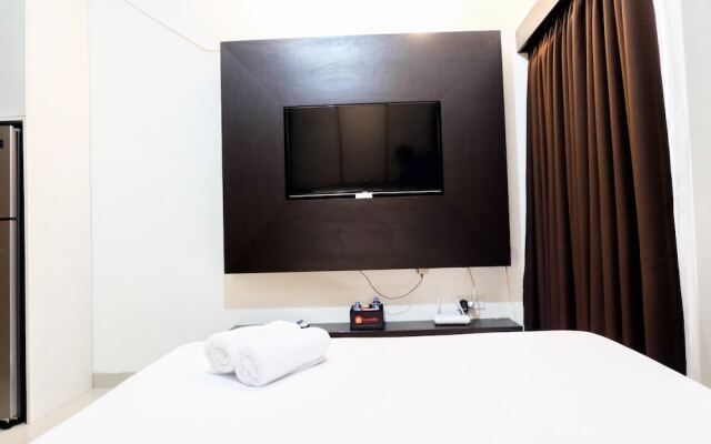 Warm and Homey Studio at The Oasis Cikarang Apartment By Travelio