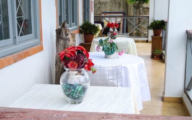Art and Leisure-EB Hotel