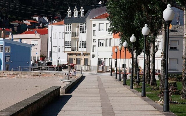 House - 3 Bedrooms with Sea views - 101983