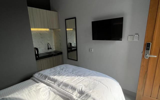 Kaira Room Guest House Syariah Mitra RedDoorz