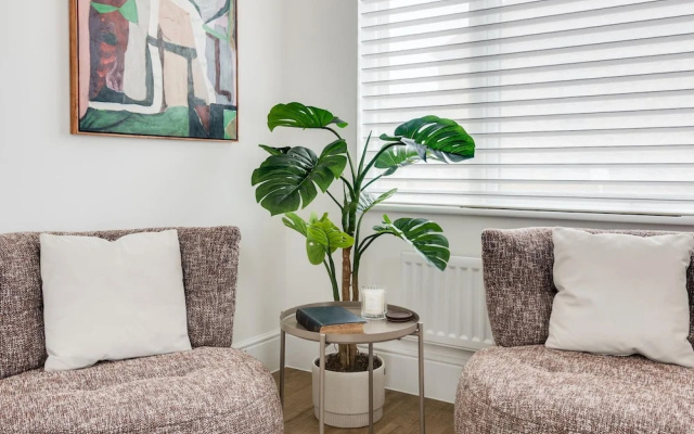 Tranquil 4-bed Oasis Modern Chic