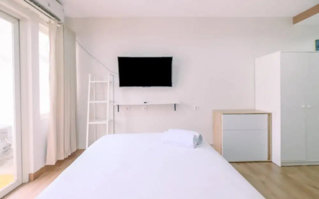 Cool and Warm Studio at Sentul Tower Apartment