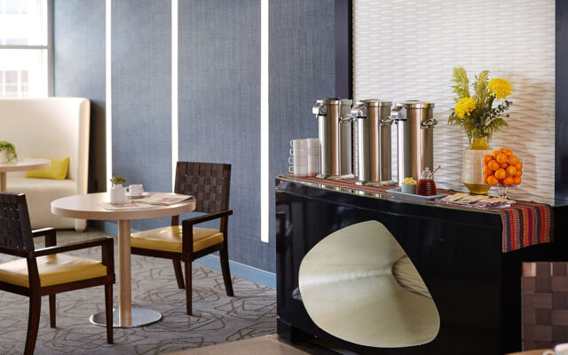 Kimpton Hotel Wilshire by IHG