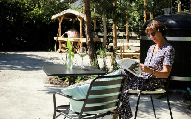 B&B Perron 22