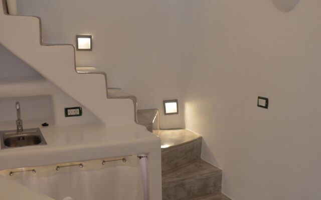 Flaskos Suites