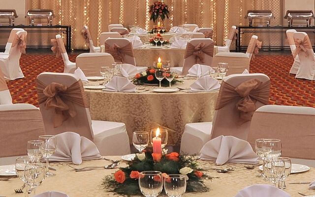 Grand Hometel Malad