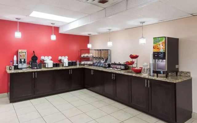 Ramada By Wyndham Mountain Home