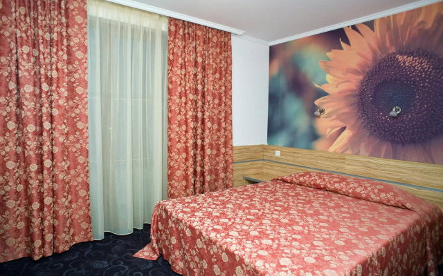 Hotel Opera