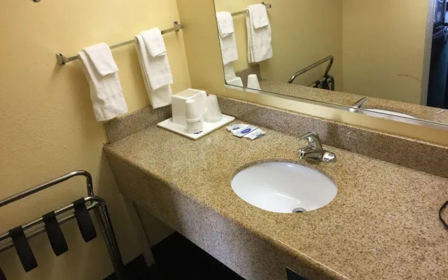 Knights Inn Independence