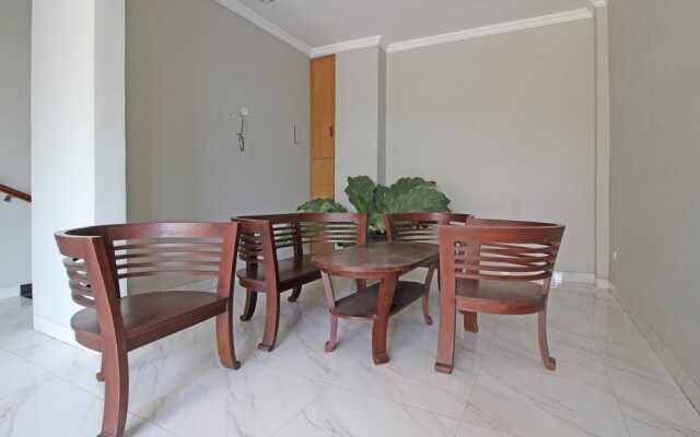 RedDoorz Premium @ The Garden Suites Solo