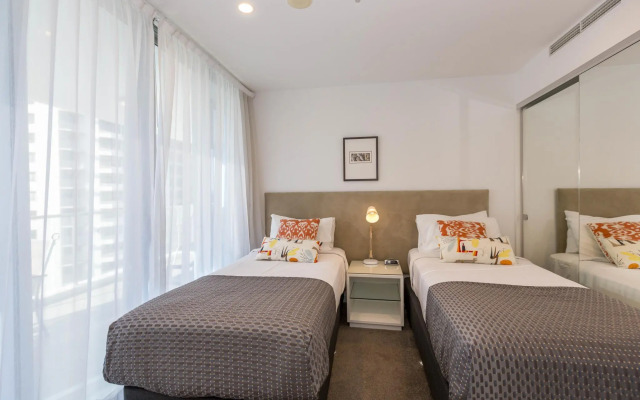 Artique Surfers Paradise