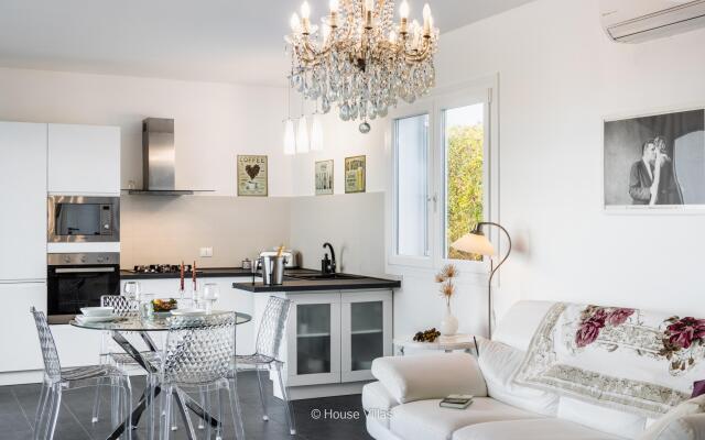 Albantica In Avola With 3 Bedrooms And 3 Bathrooms