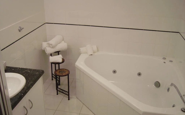 Glengarriff Town Houses