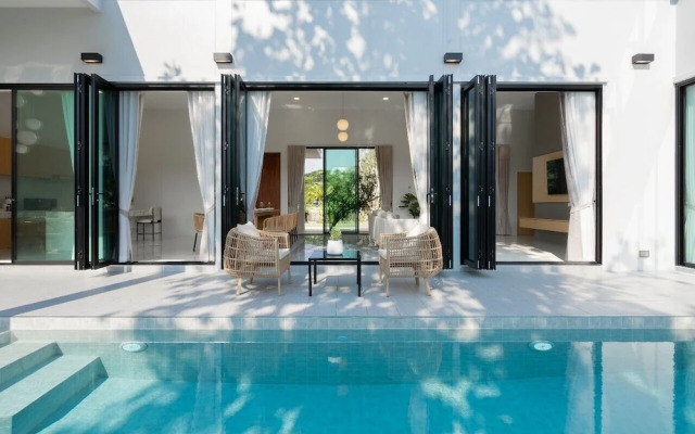 Lyntara Pool Villa Nongkhai