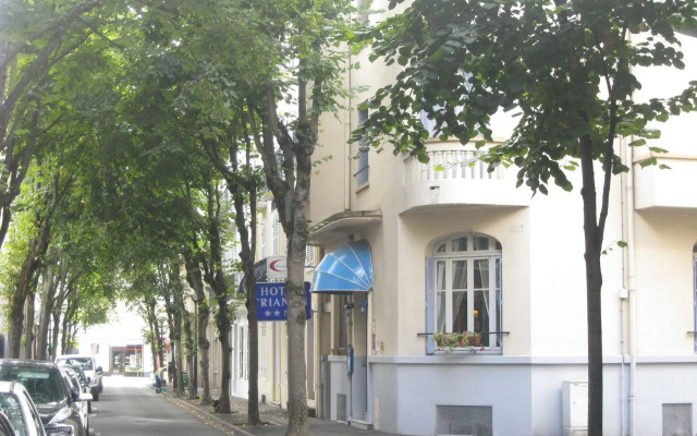 hotelImage