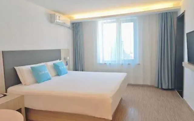 YiJu Hotel (Kaiyuan Jiefang Road)