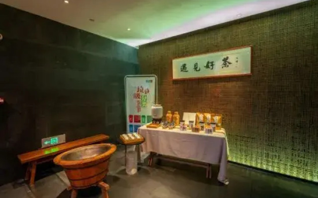 Hermitown Time Hotel