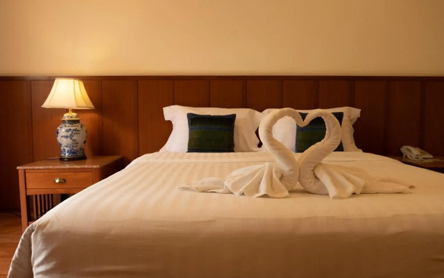Sailom Resort Bangsaphan