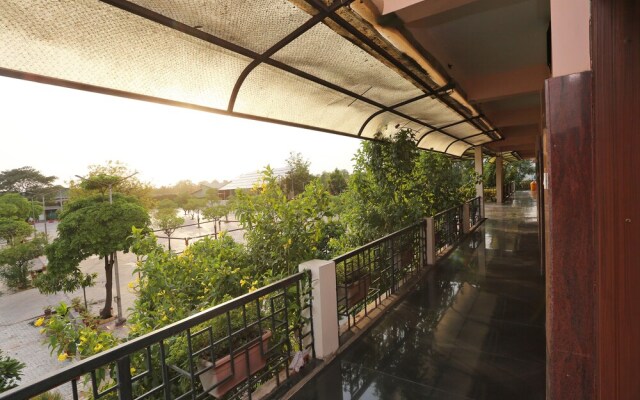 OYO 38400 Gaurav Garden