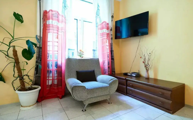 Home-Hotel Pushkinskaya 2-4-7
