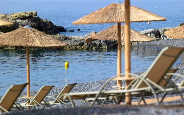 Kakkos Beach Hotel - Adults Only