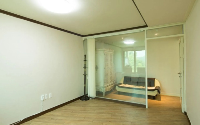 Anseong Songjiwon Pension