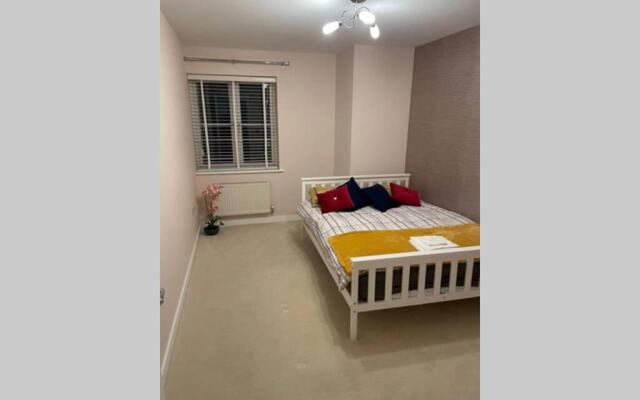 Luxurious & Cosy Apartment in Surrey