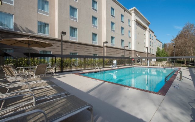 Hampton Inn & Suites Atlanta Airport West/Camp Creek Pkwy