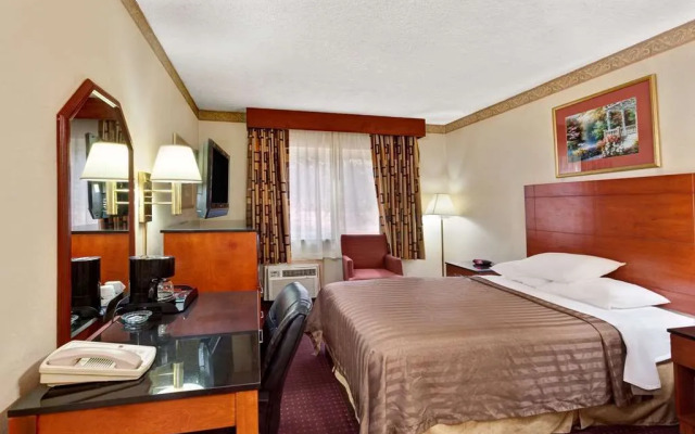 Travelodge Burbank-Glendale