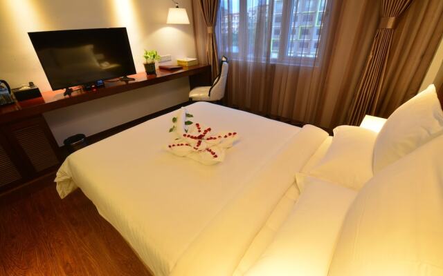 Royal Holiday Hotel