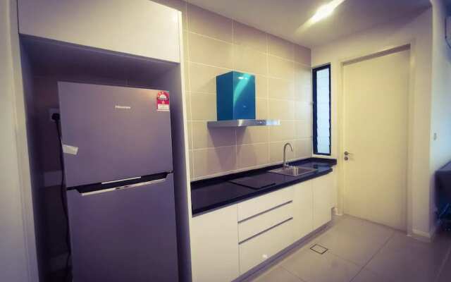 Legoland D'Pristine Themed Apartment by TGP