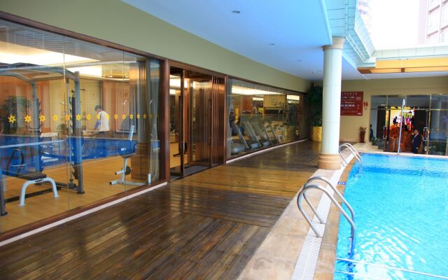 Zhuhai Charming Holiday Hotel