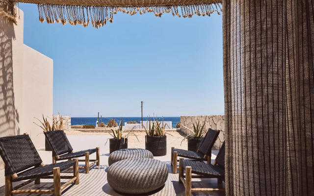 Serenity Suite Milos