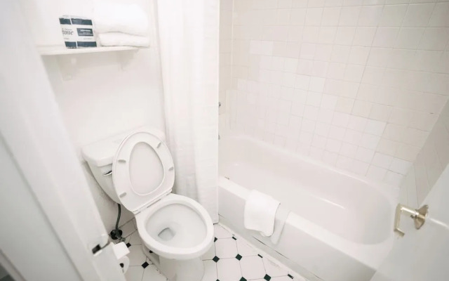 Guest Inn & Suites