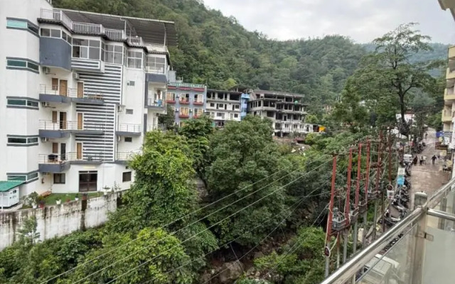 Hotel Shiv Palace