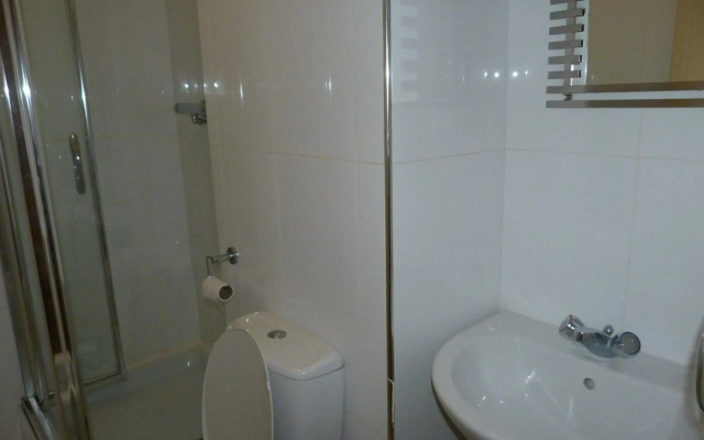 International Inn - Hostel