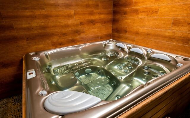 Maison d'Hôtes La Ferme de L'Oudon & Spa